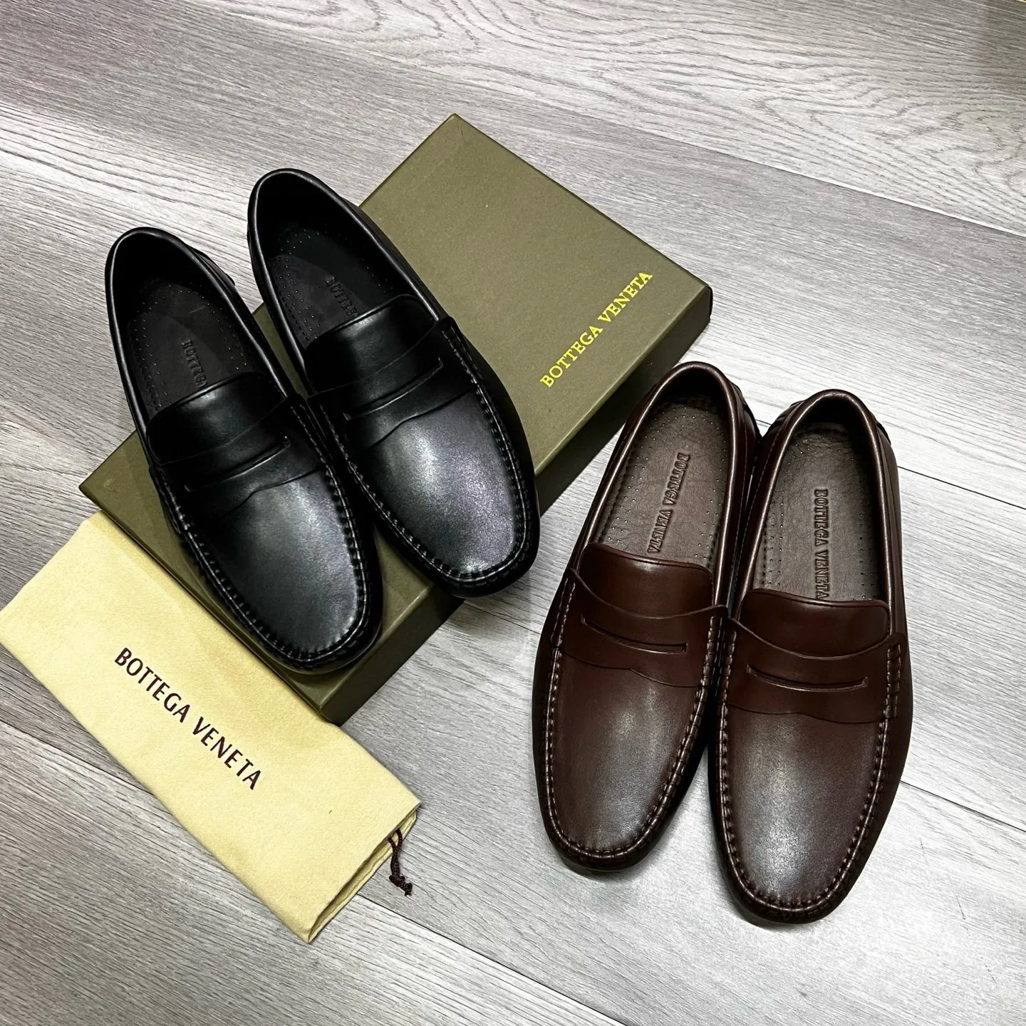 Factory price 480 BV 〰️Purely handmade classic men's beanie shoes👉👉driving shoes, slip-on shoes, made of imported cowhide from Italy, 💕water-dyed cowhide lining, 🔊original outsole, waterproof platform design, comfortable on the feet. Good choice for traveling and driving, single color available, code number: 38-44, (45 can be customized)